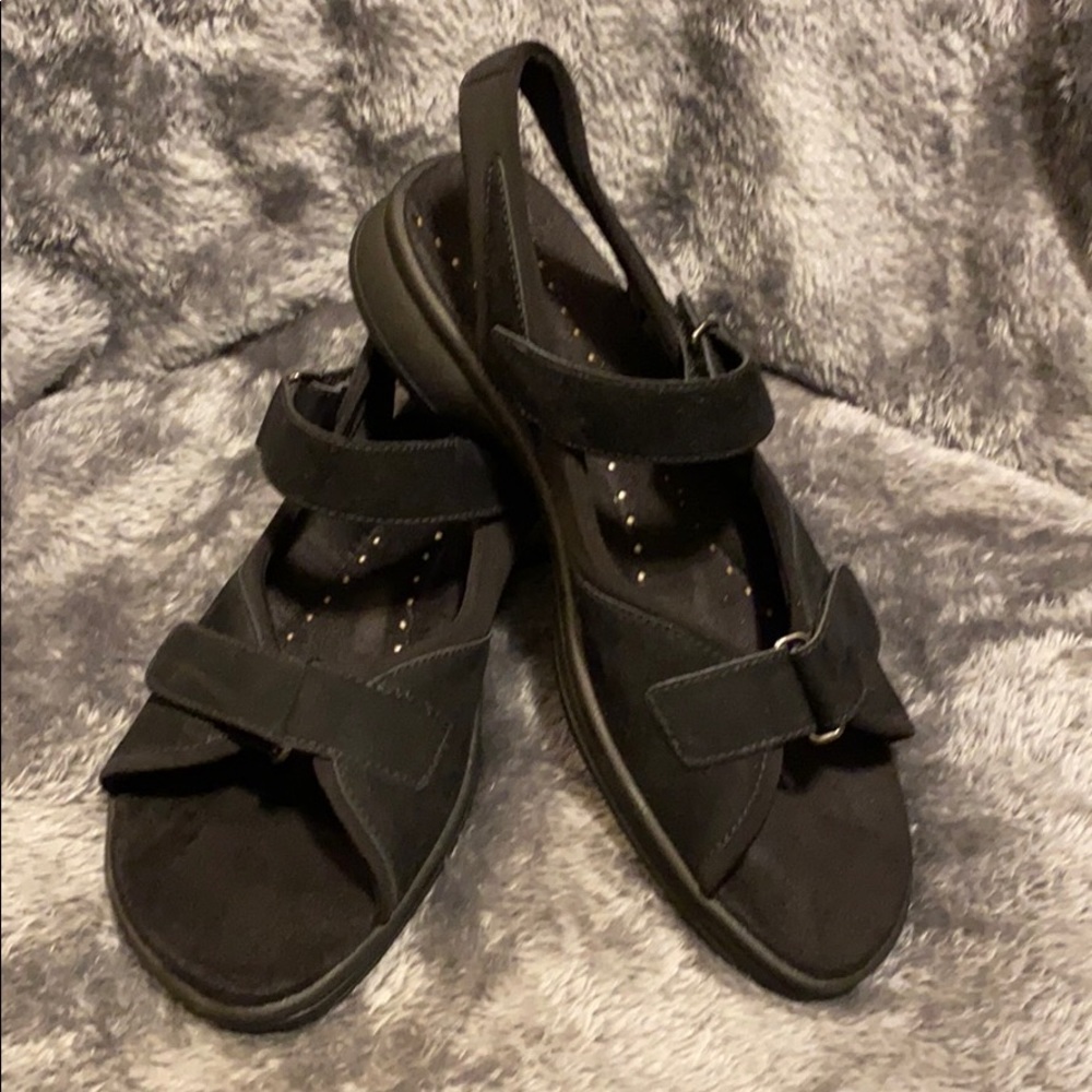 Clark’s Springers Like New
